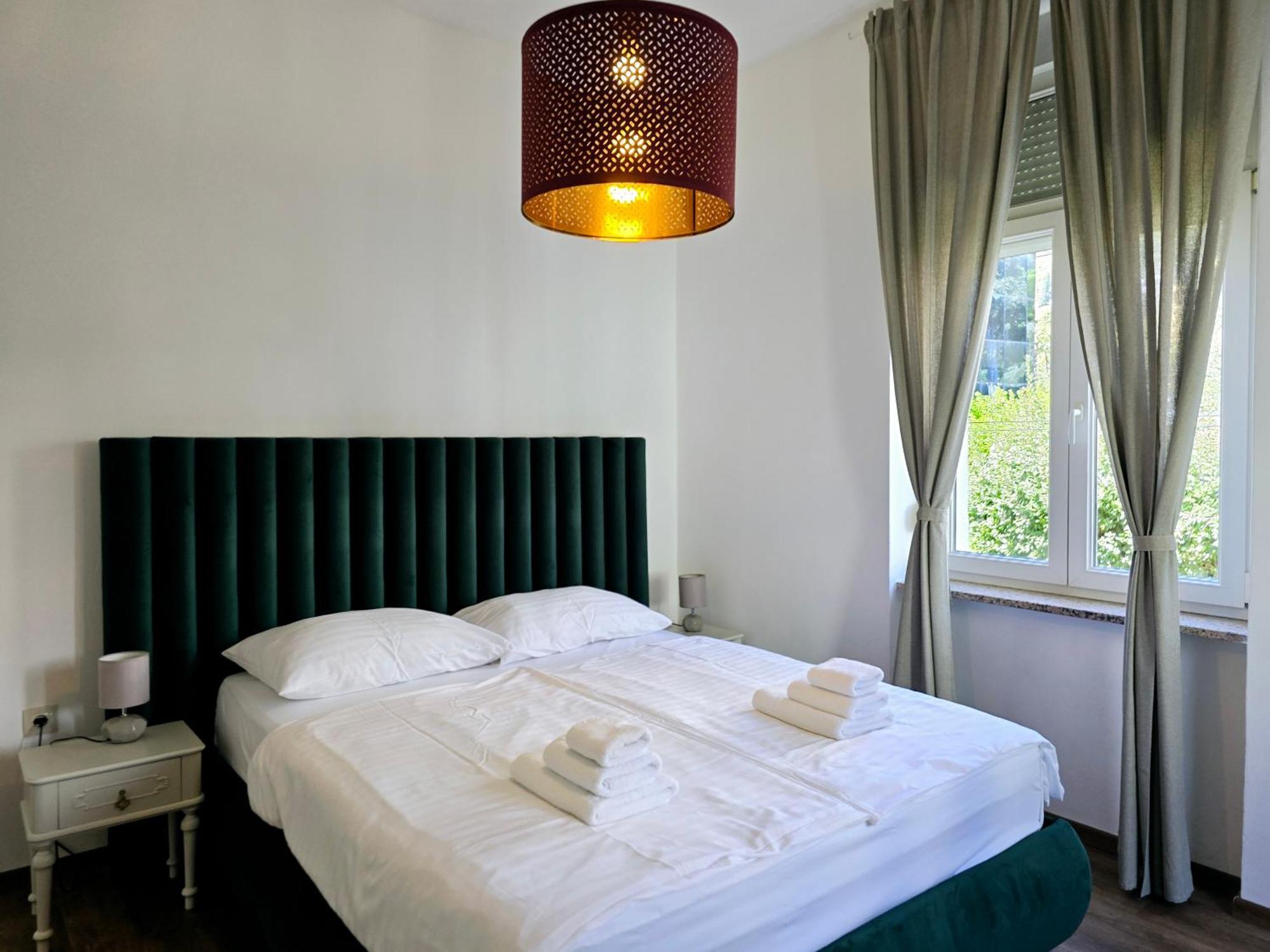 Zoey Apartament *