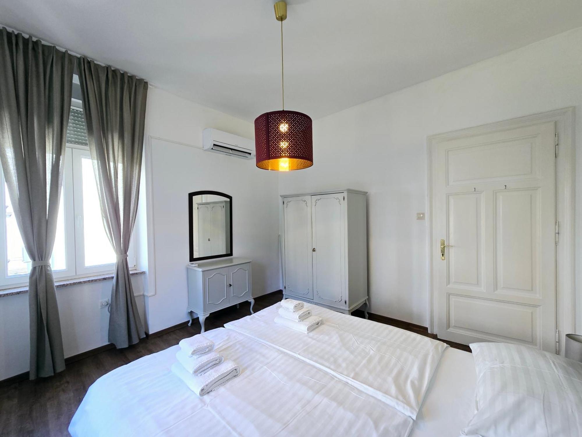 Zoey Apartament